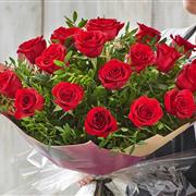 Valentines 18 Red Roses